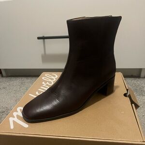 Madewell Crinkle Patent Ankle Boots in Chocolate